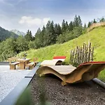 Zum Stubaier Gletscher *