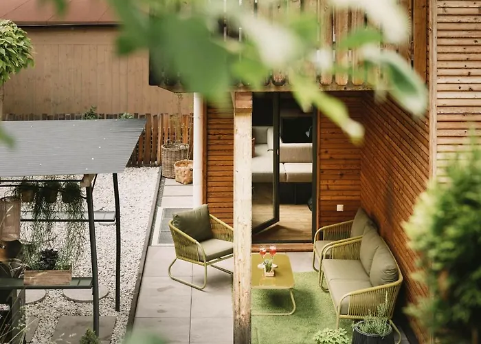 Zum Stubaier Gletscher - Wald Нойштифт-им-Штубайталь