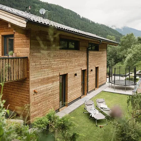 Zum Stubaier Gletscher - Wald * Neustift im Stubaital