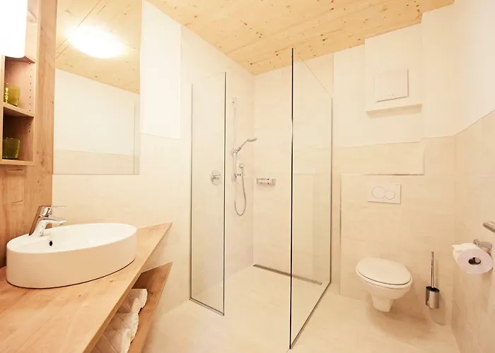 Zum Stubaier Gletscher - Wald Appartement *